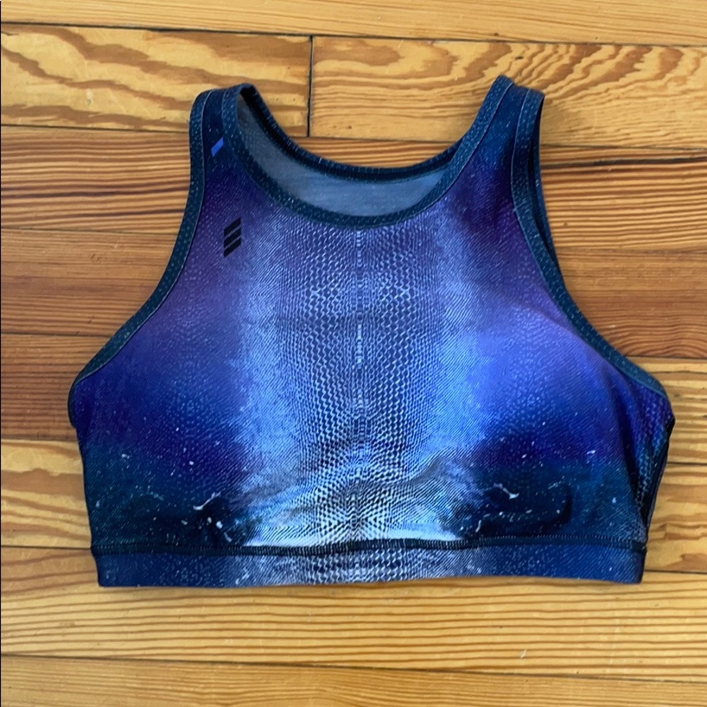 High Neck Snake Print Sports Bra M